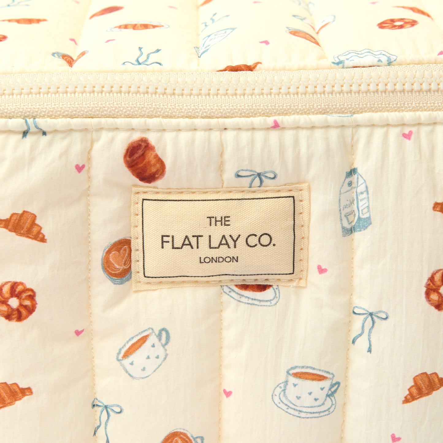 Marshmallow Flat Lay Makeup Box Bag - Patisserie