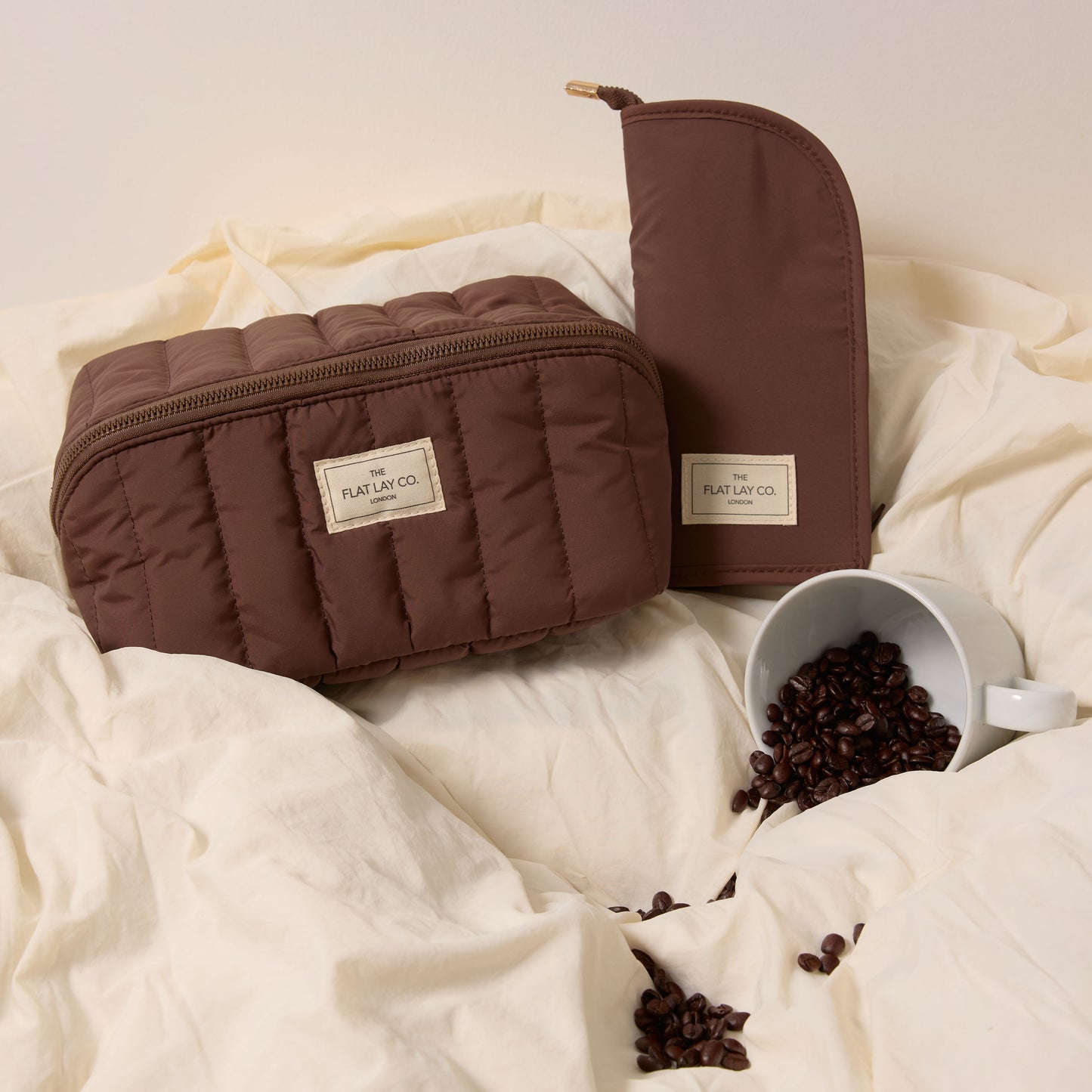 Marshmallow Flat Lay Makeup Box Bag - Espresso