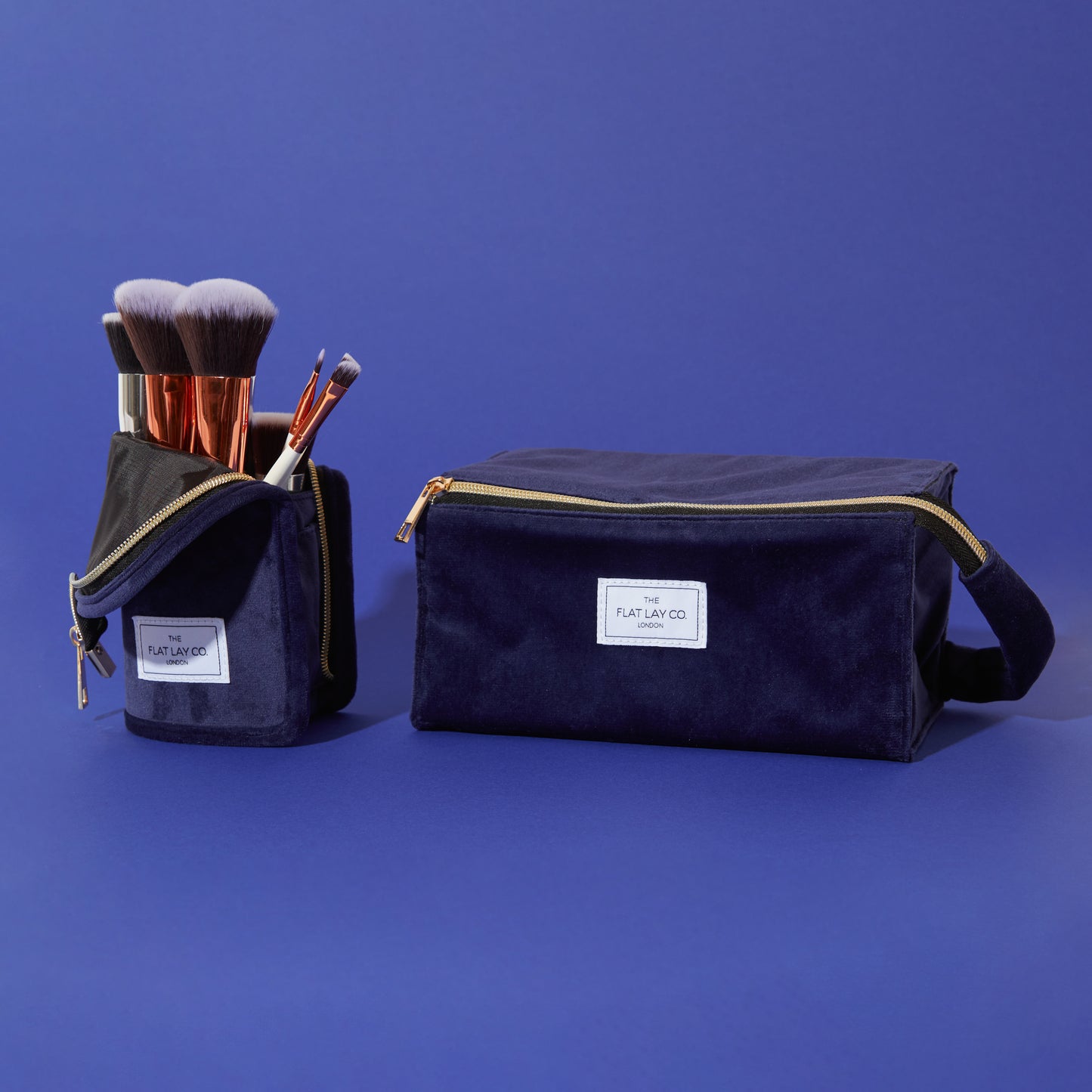 Deep Blue Velvet Standing Brush Case