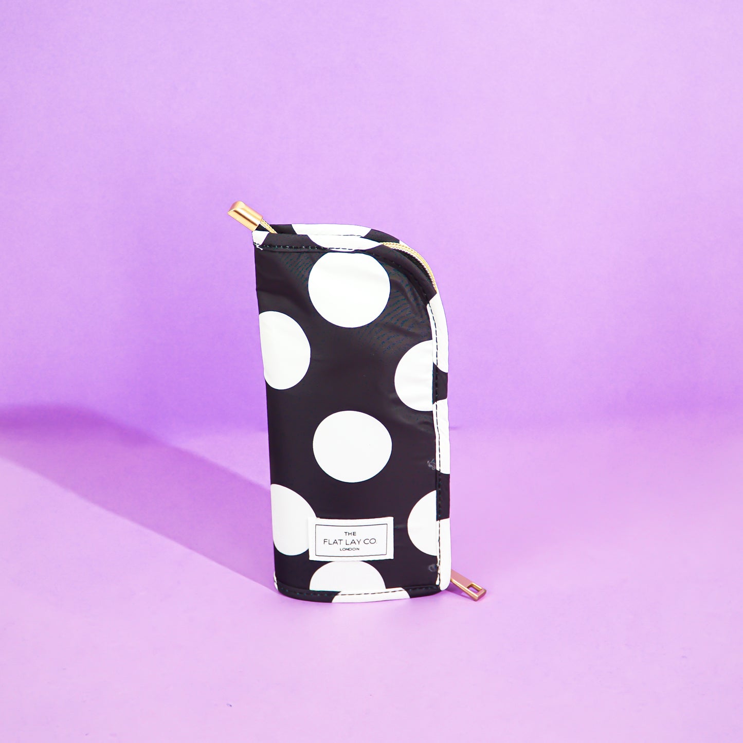 Double Spots Standing Brush Case