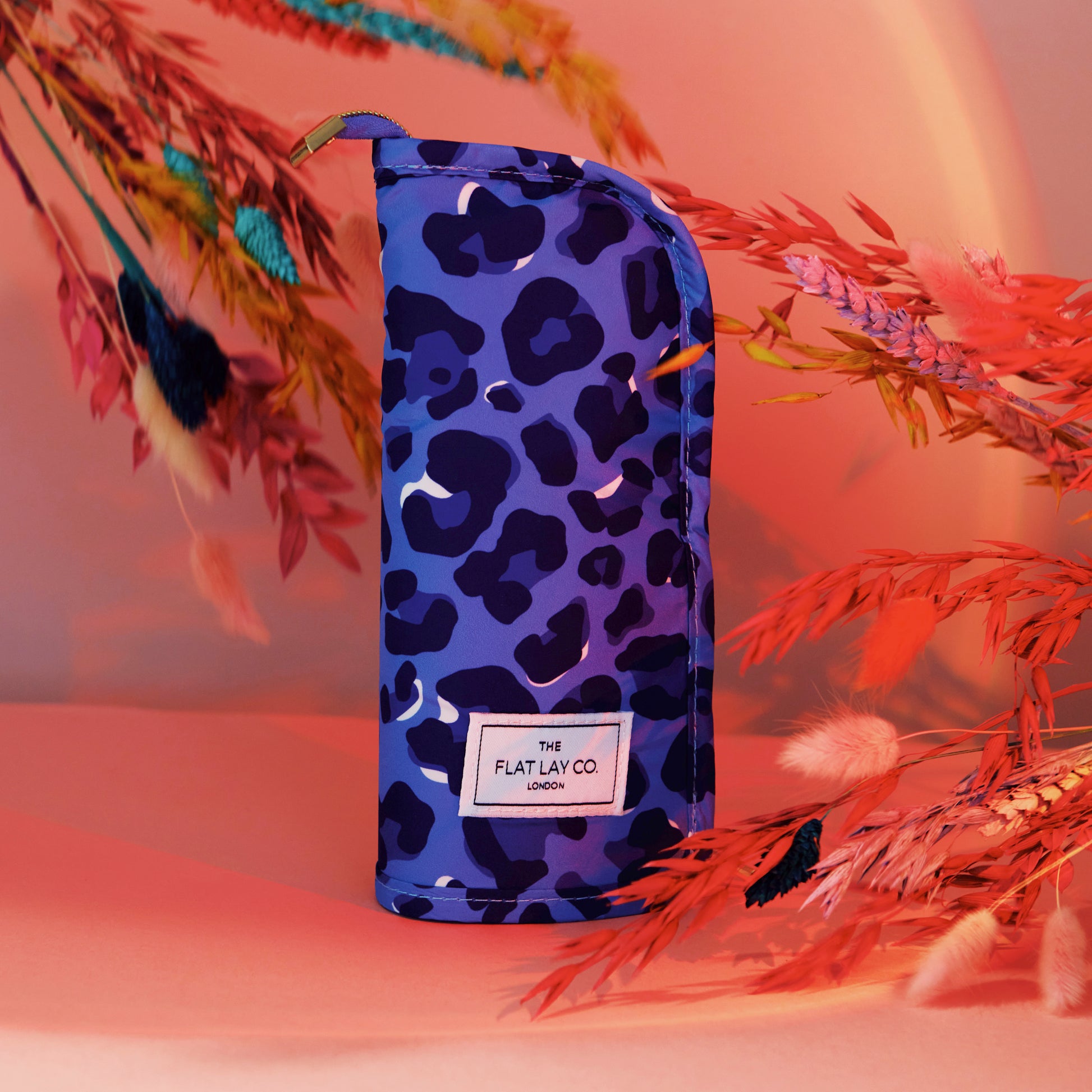 Blue Leopard Standing Brush Case 