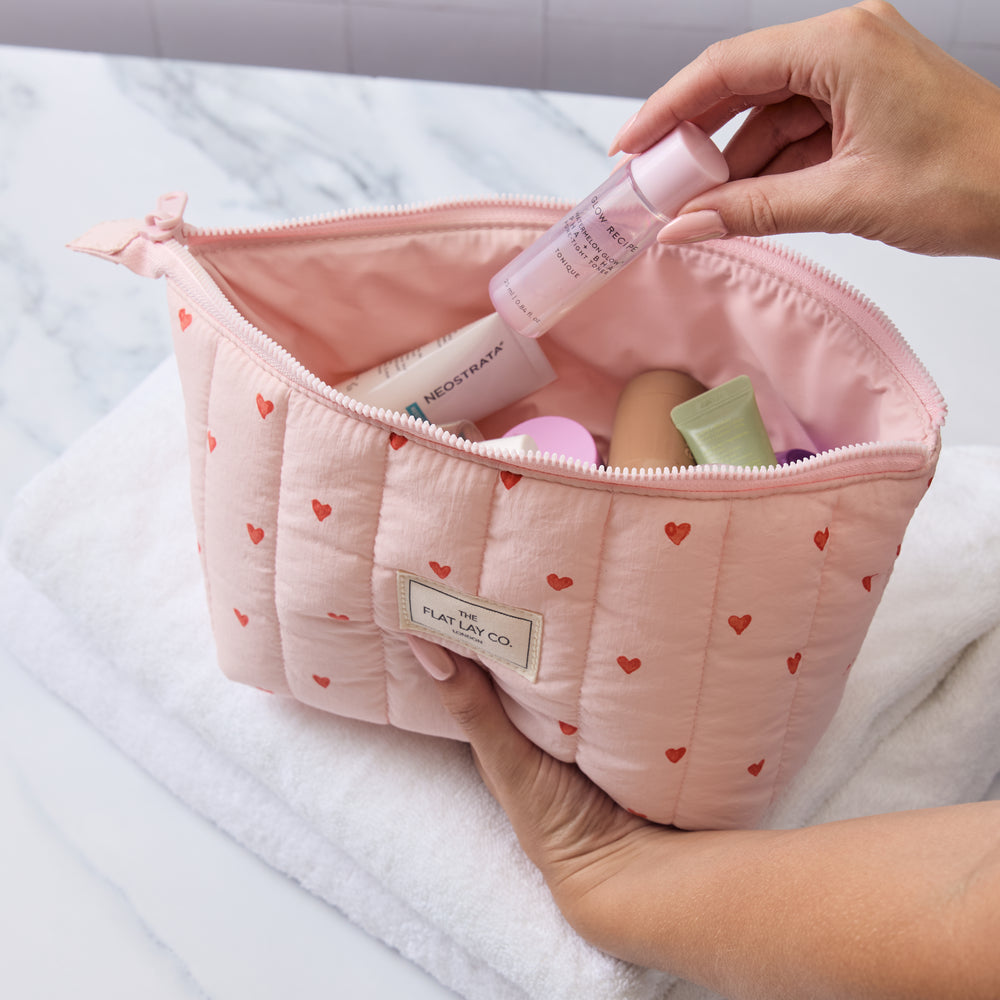 Padded Essential Schminktäschchen - Pinke Herzen