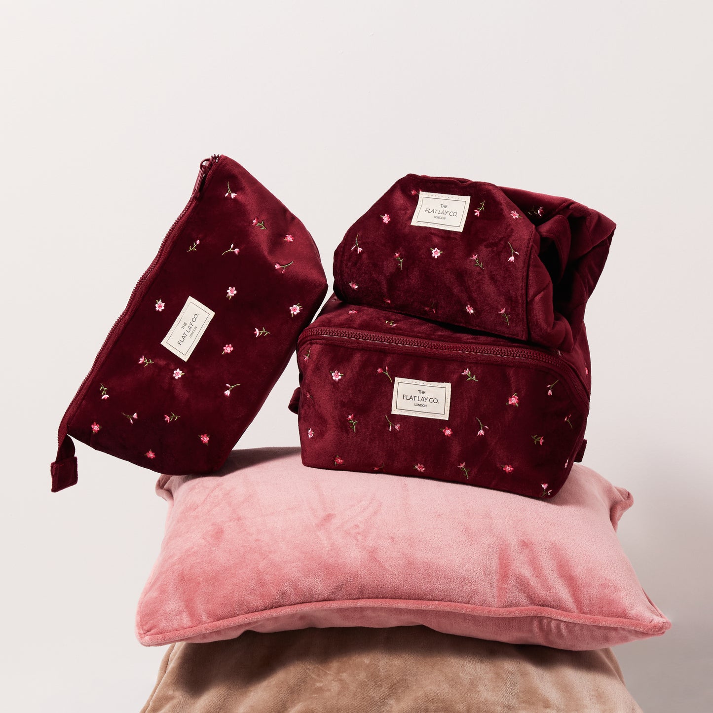 Box-Form Kosmetiktasche - Bordeaux Ditsy-Rosen Samt