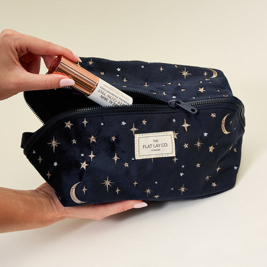 Box-Form Kosmetiktasche -  Bestickter himmelblauer Samt