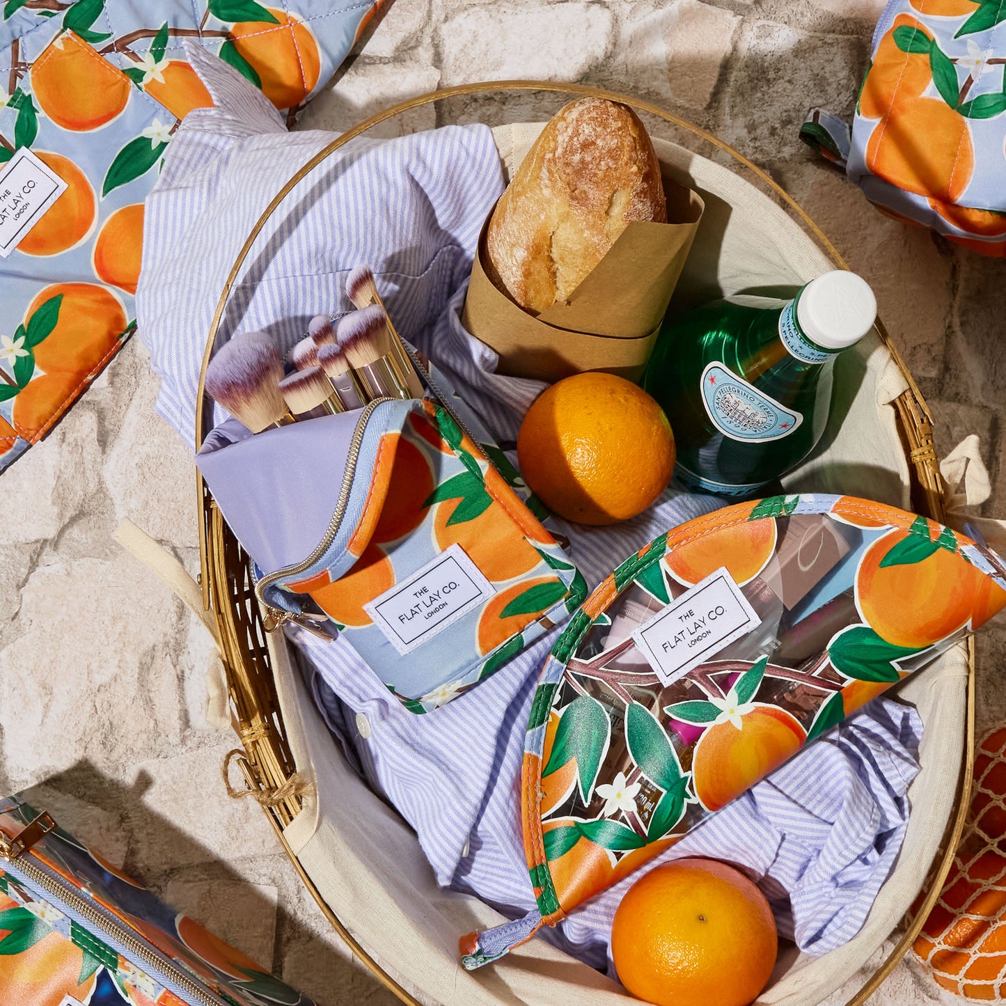 Mediterranean Oranges Standing Brush Case