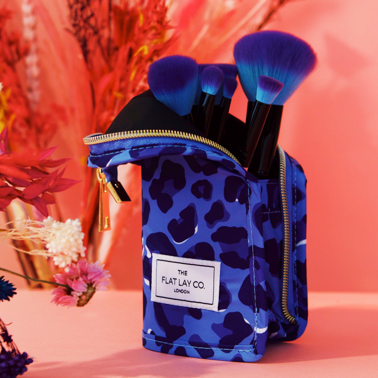 Blue Leopard Standing Brush Case 